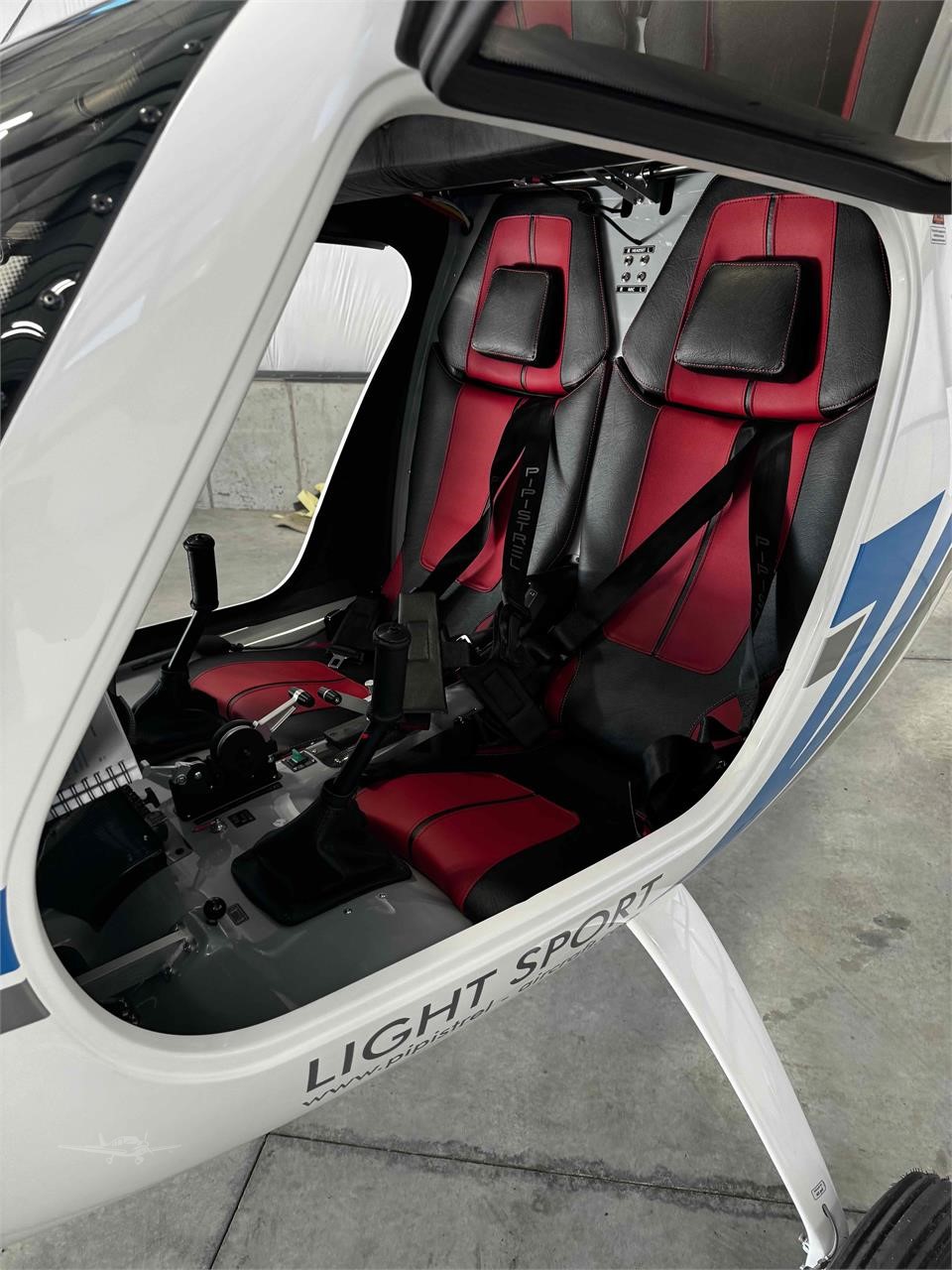 pipistrel alpha trainer cockpit
